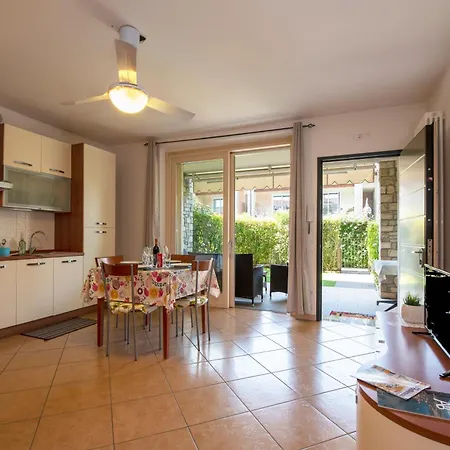 Benaco 108 Appartement *